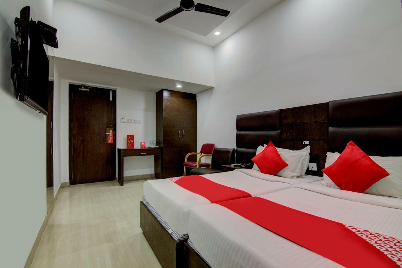 Hotel Sai International Ченнаи Экстерьер фото